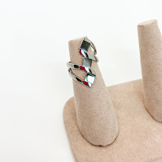 SICI - Anillo de acero color plateado con cuadrados al centro - AC-R26